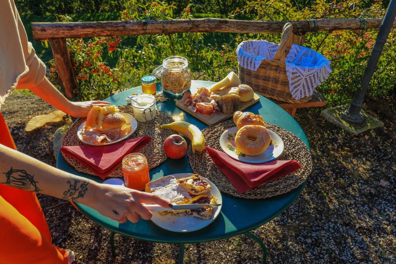 Agriturismo Bombina Villa Montisi Luaran gambar