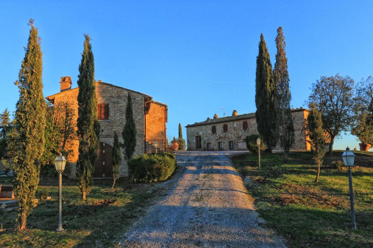 Agriturismo Bombina Villa Montisi Luaran gambar