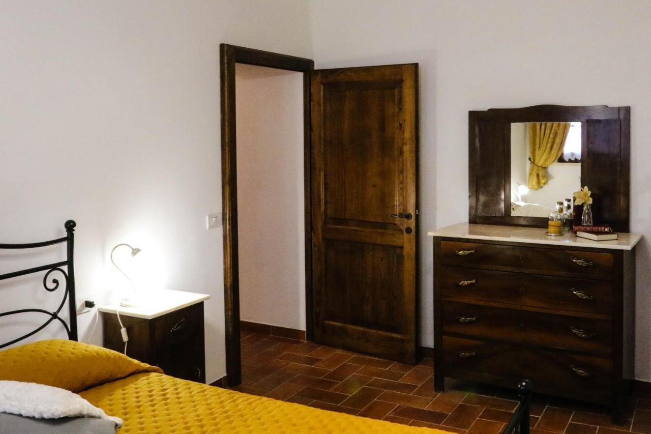 Agriturismo Bombina Montisi Luaran gambar