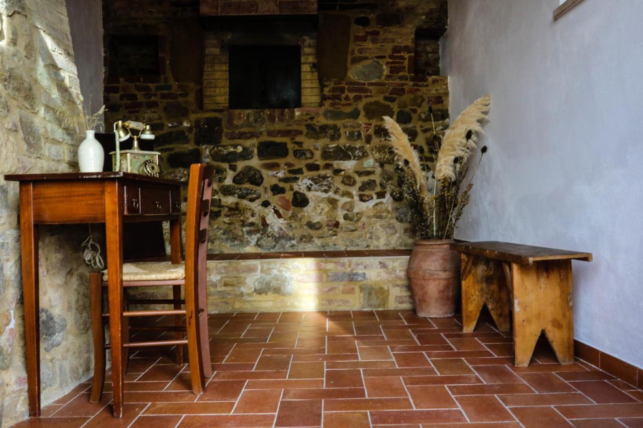 Agriturismo Bombina Villa Montisi Luaran gambar