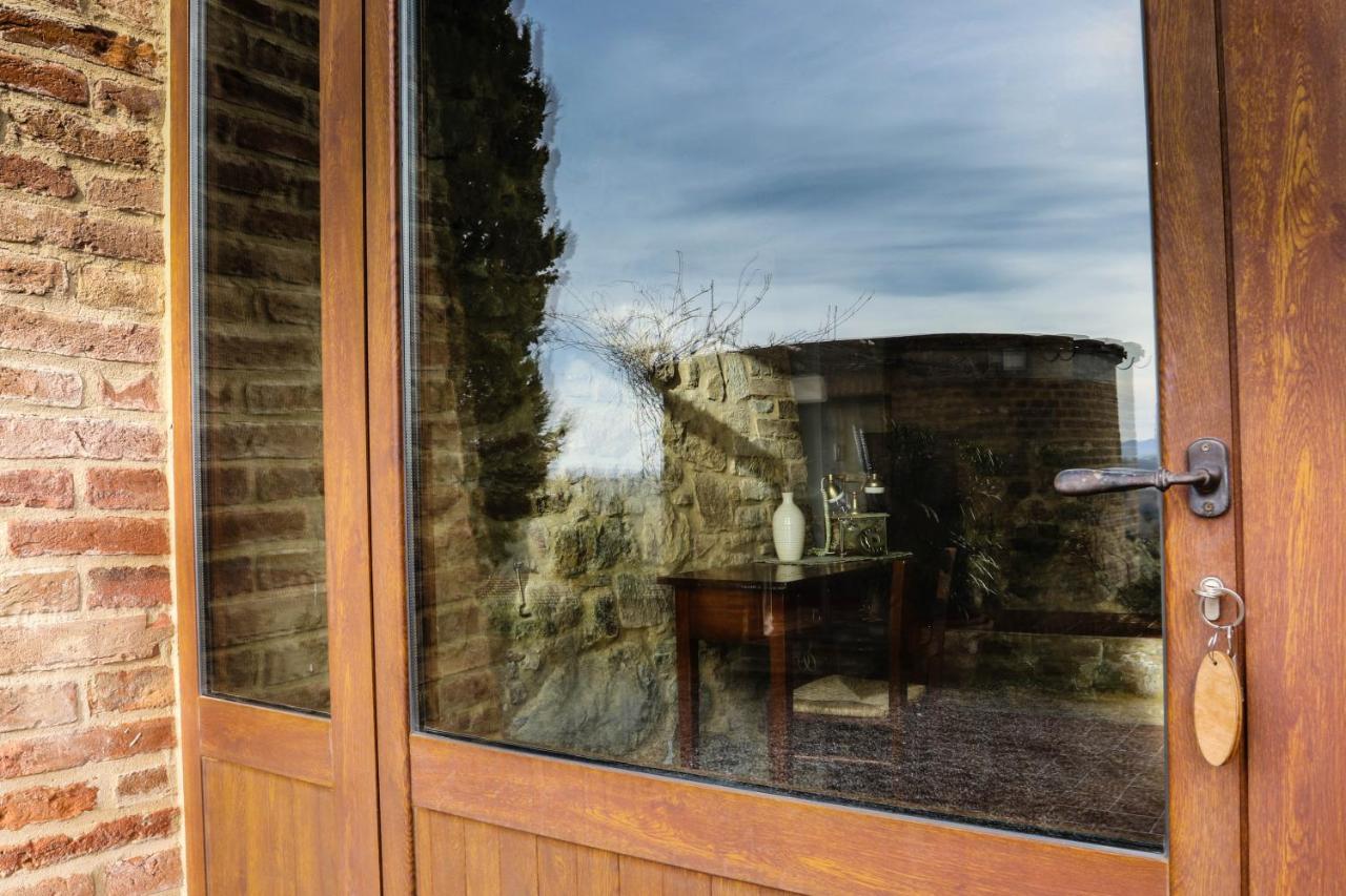 Agriturismo Bombina Montisi Luaran gambar