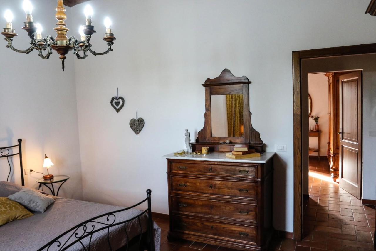 Agriturismo Bombina Villa Montisi Luaran gambar