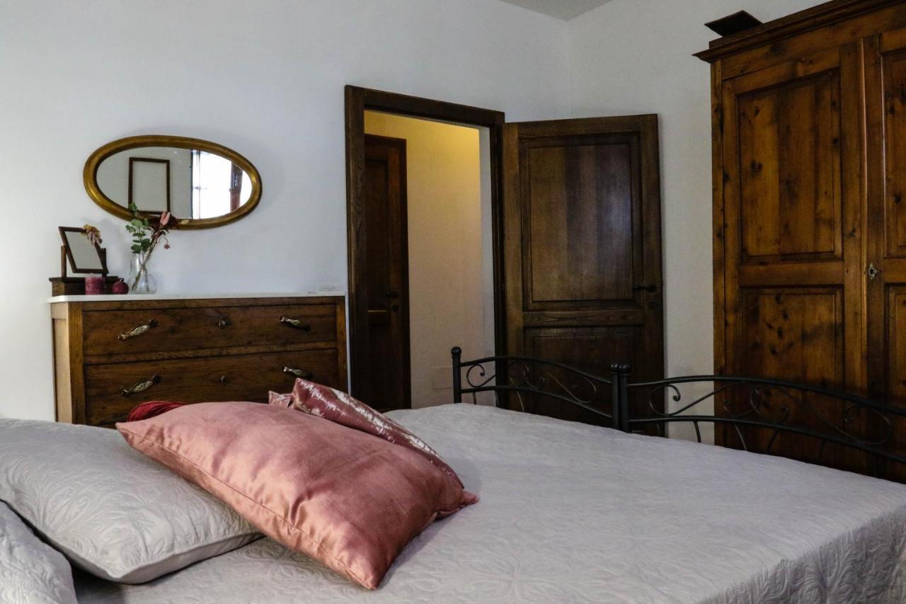 Agriturismo Bombina Villa Montisi Luaran gambar