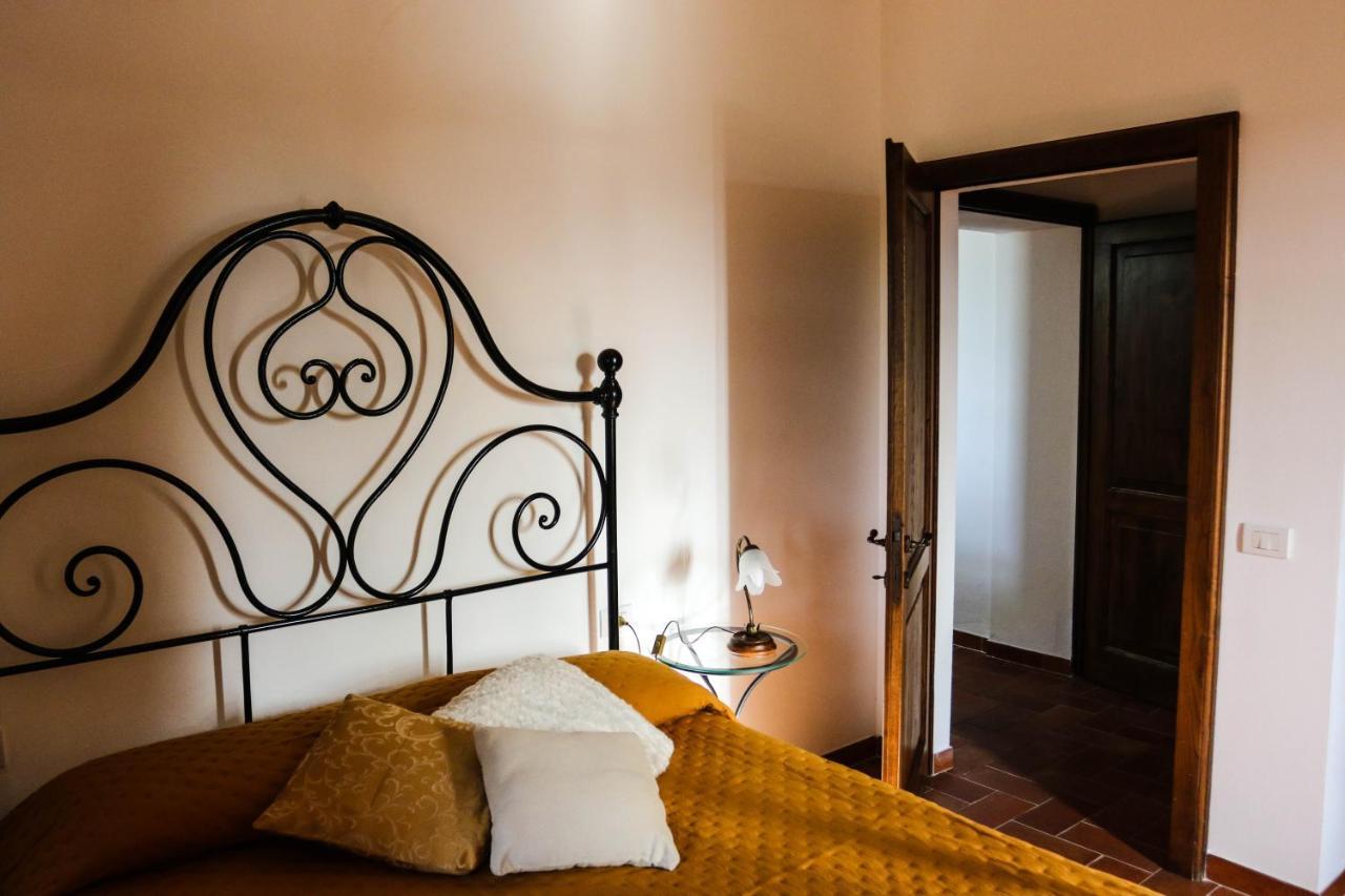 Agriturismo Bombina Montisi Luaran gambar