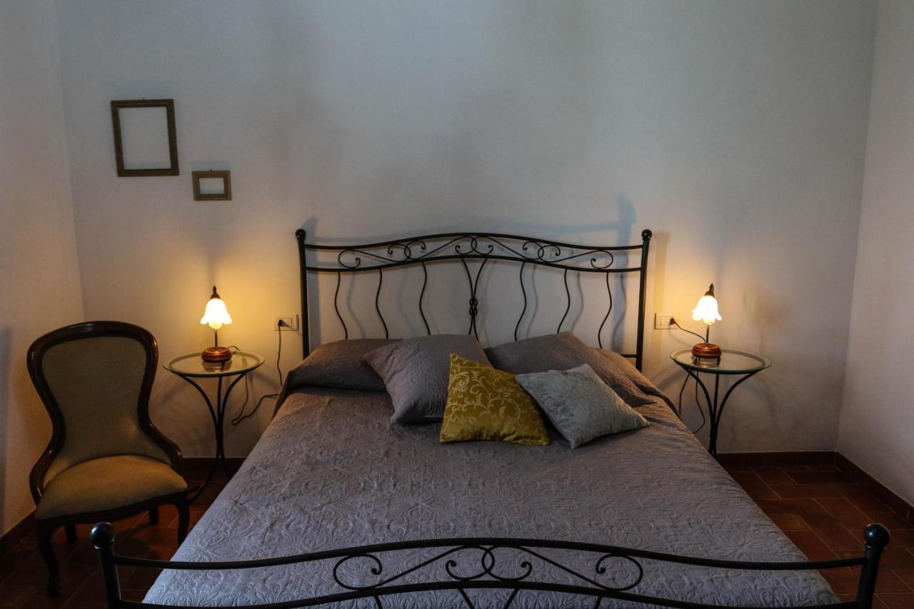 Agriturismo Bombina Montisi Luaran gambar