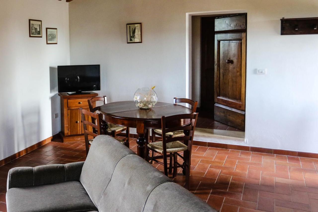 Agriturismo Bombina Villa Montisi Luaran gambar