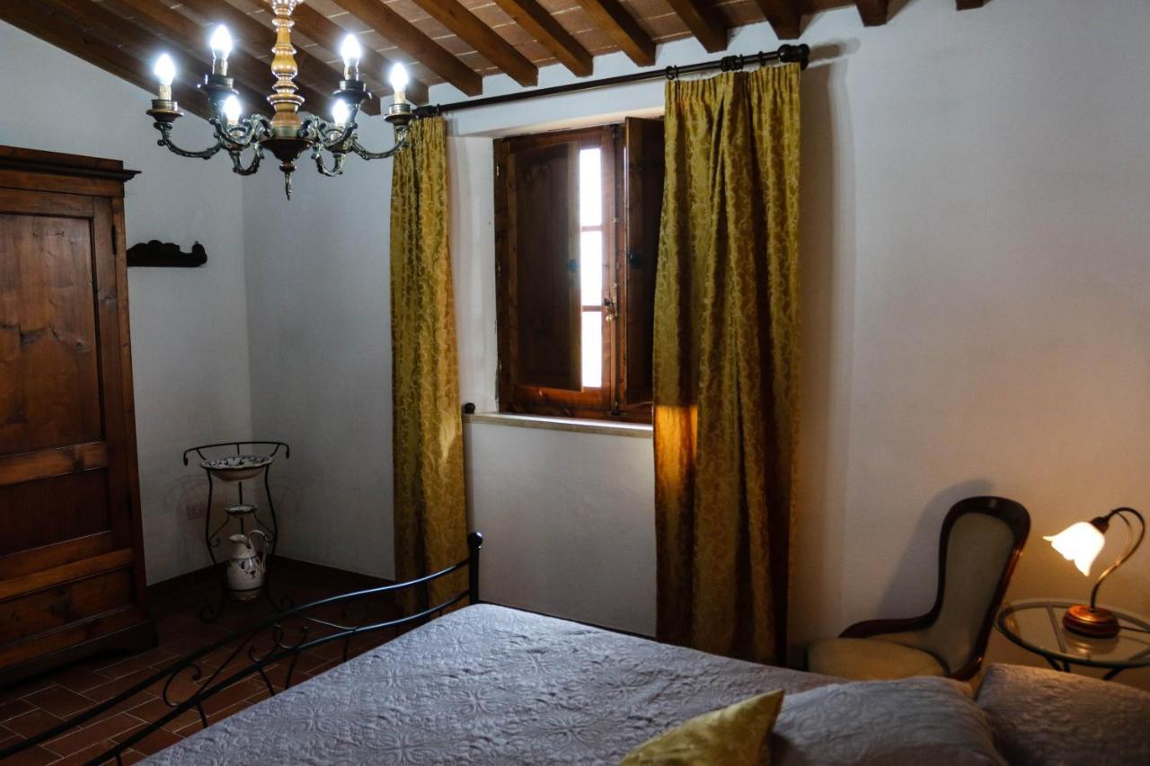 Agriturismo Bombina Montisi Luaran gambar