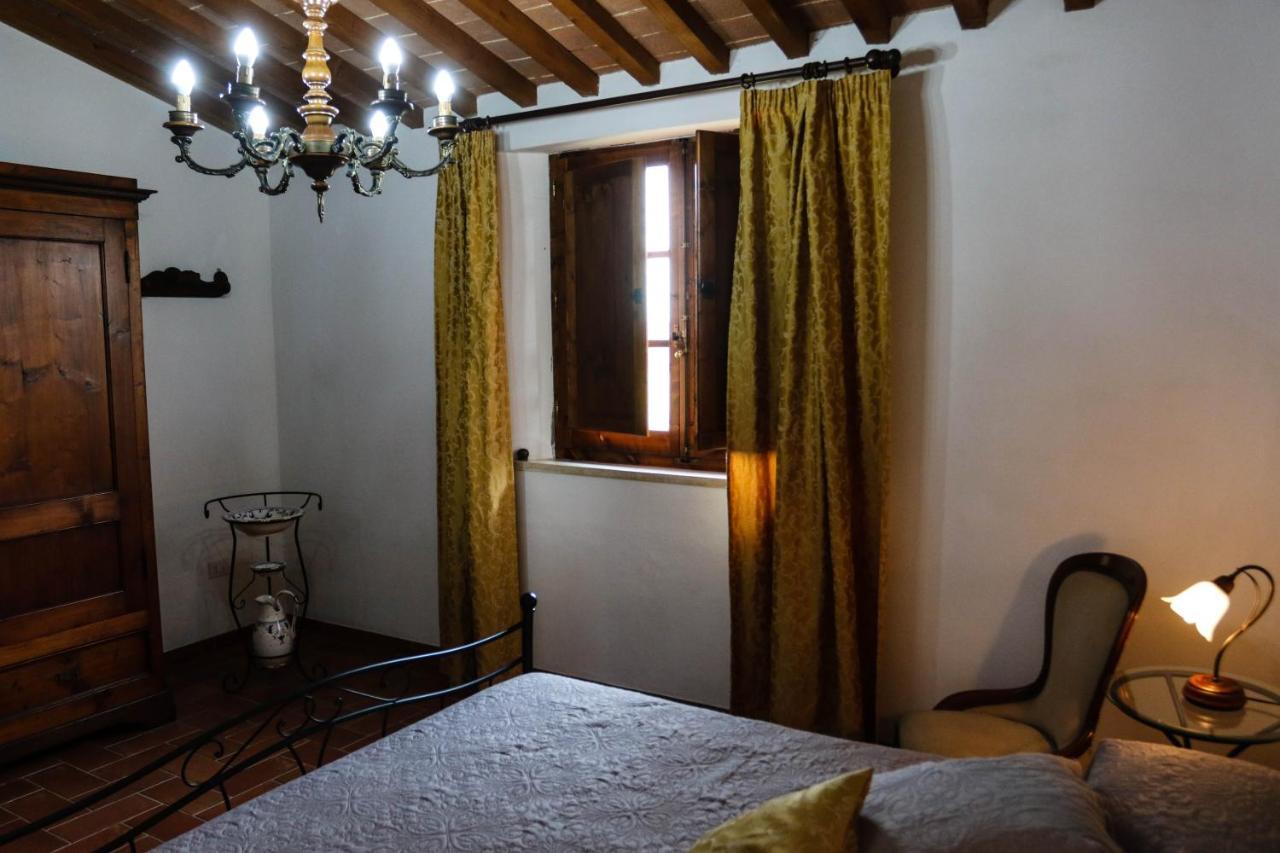 Agriturismo Bombina Villa Montisi Luaran gambar