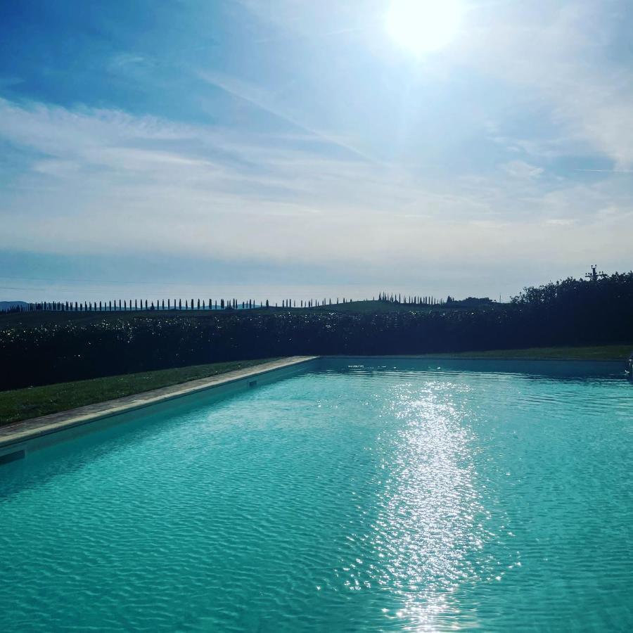 Agriturismo Bombina Villa Montisi Luaran gambar