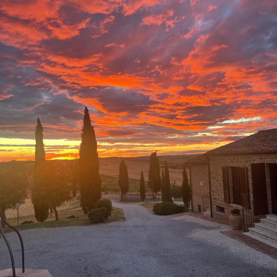 Agriturismo Bombina Villa Montisi Luaran gambar