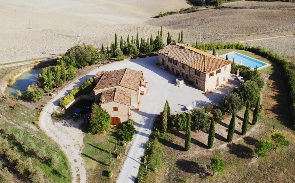 Agriturismo Bombina Villa Montisi Luaran gambar