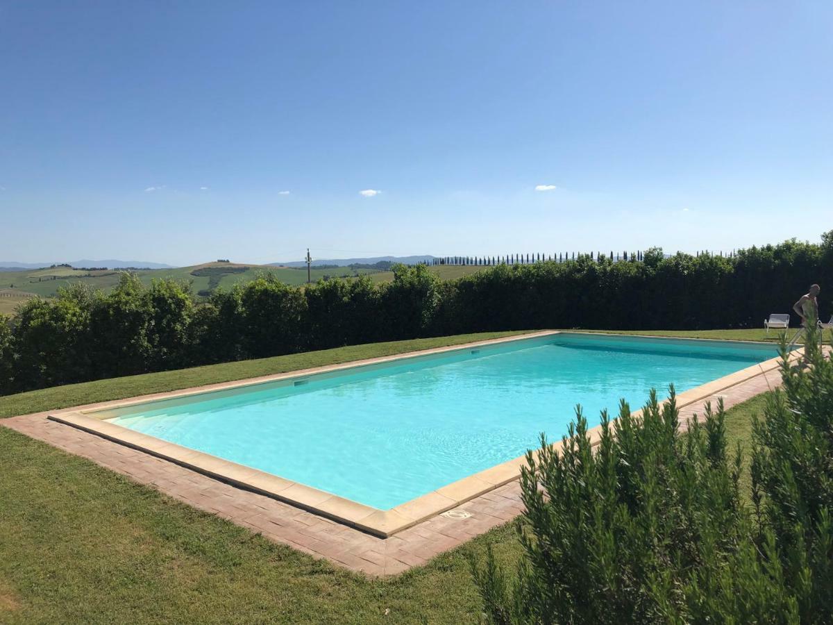 Agriturismo Bombina Villa Montisi Luaran gambar